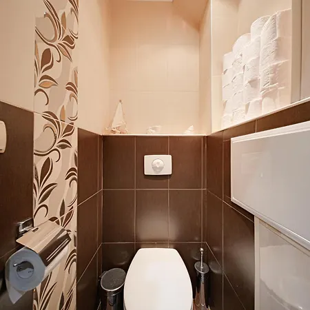 Urban Loft - Metro Access Apartment *